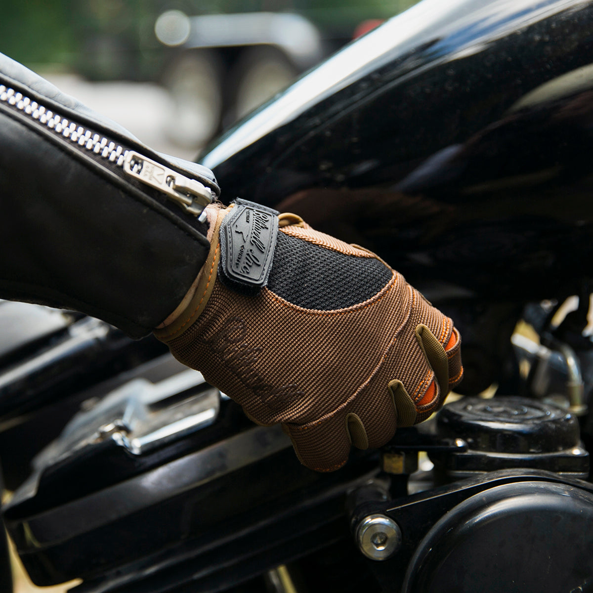 Motorbike gloves 2025