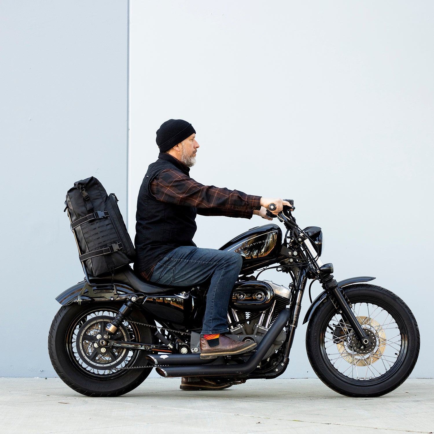 Sportster sissy on sale bar bag