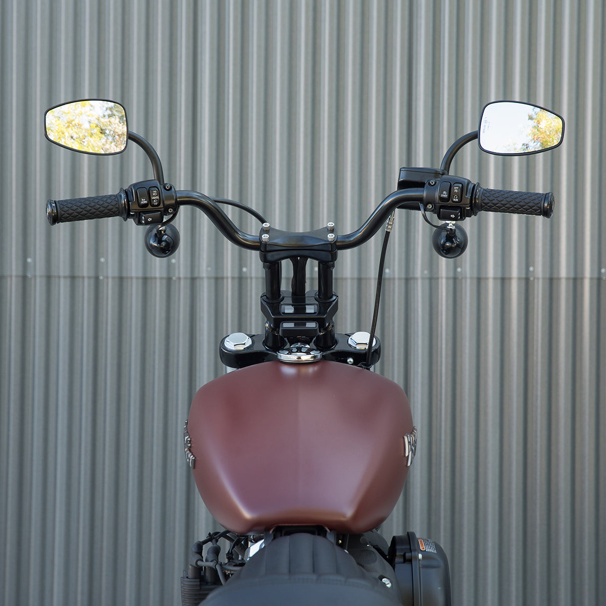 Street tracker hot sale handlebars